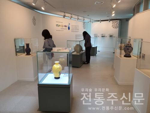 반기문 평화기념관서 '평화의 빛을 머금다' 전시 개최.jpg